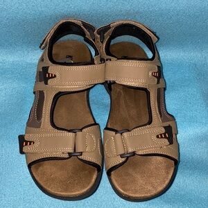 KHOMBU Noah suede tan adjustable hook and loop closures outdoor hiking size 7